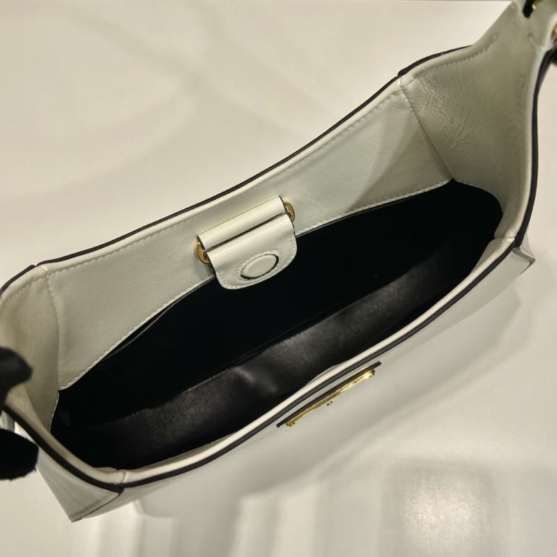Pra*a cleo bags